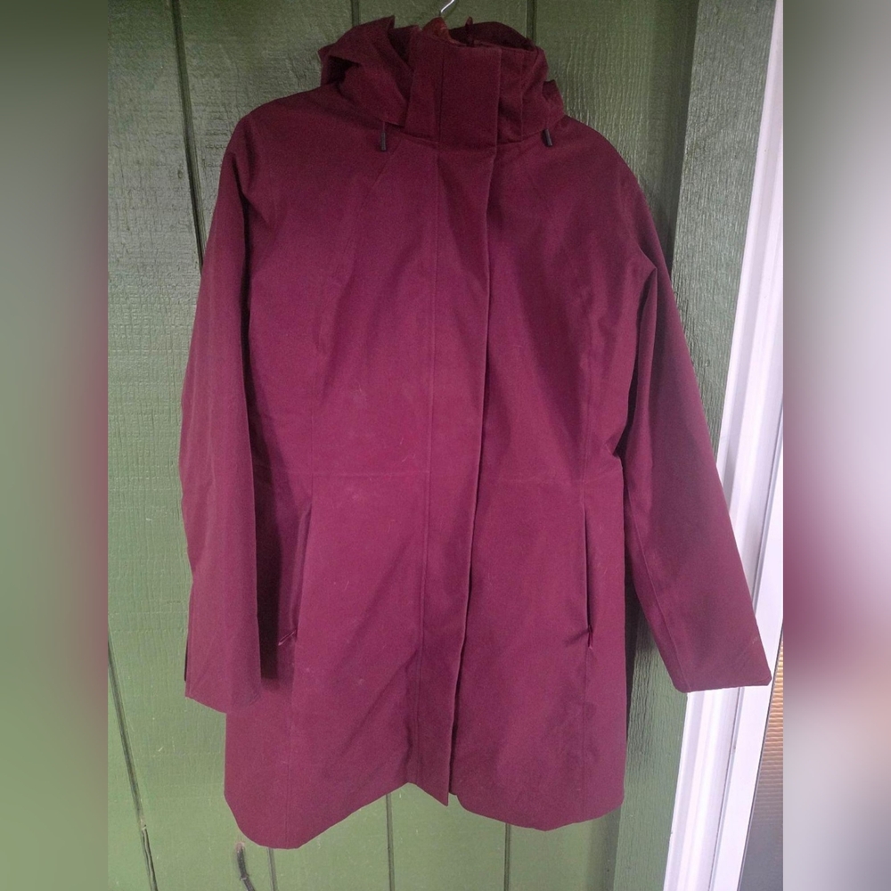 Patagonia Women's Raincoat